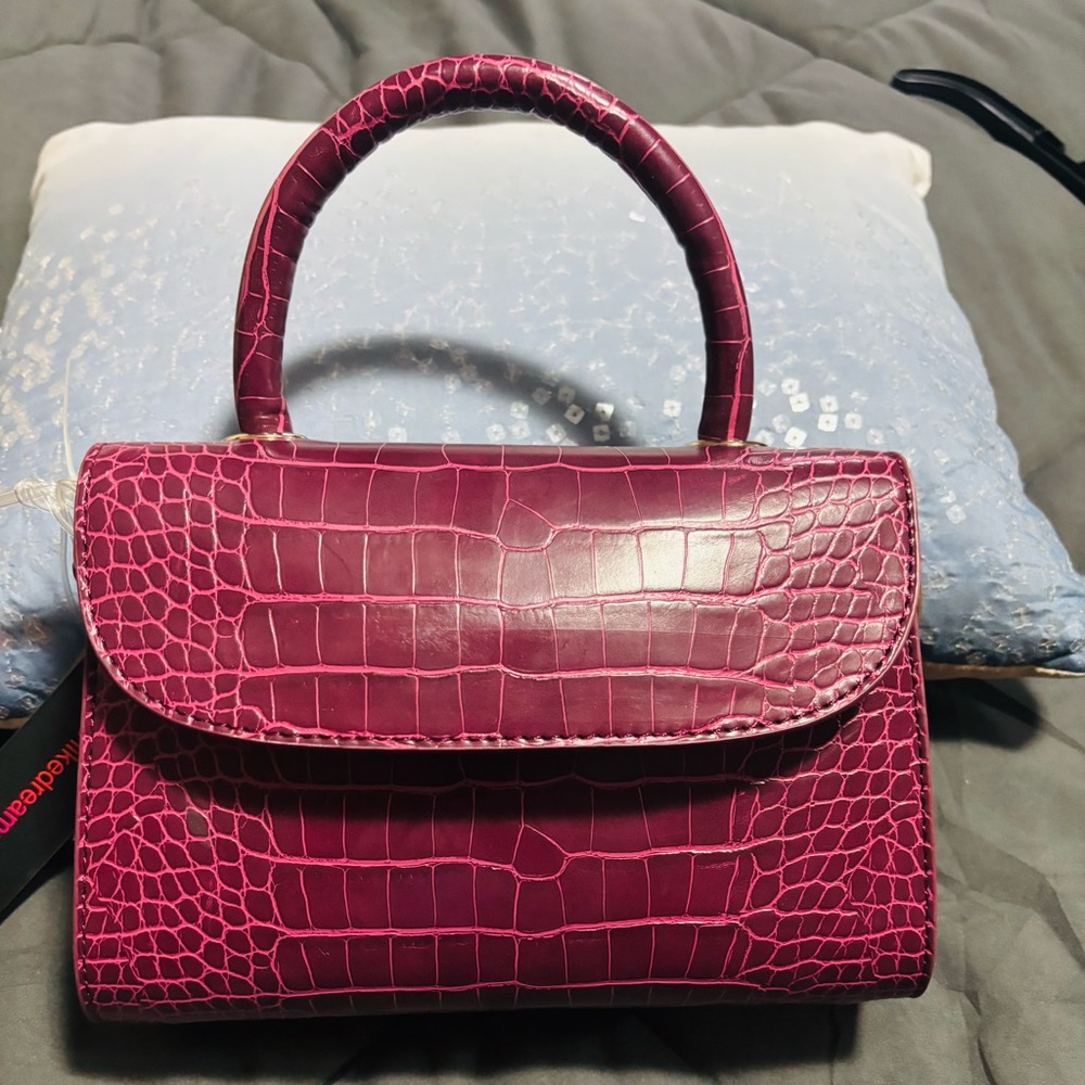 Like Dreams Croc Embossed Mini Bag – Magenta – Chic & Stylish
